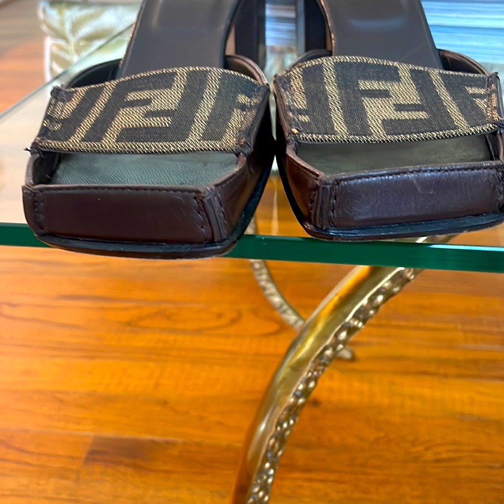 RARE Fendi - Picture 4 of 7